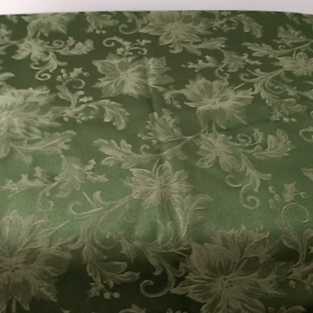 Christmas Table Cloth 60 X 104"